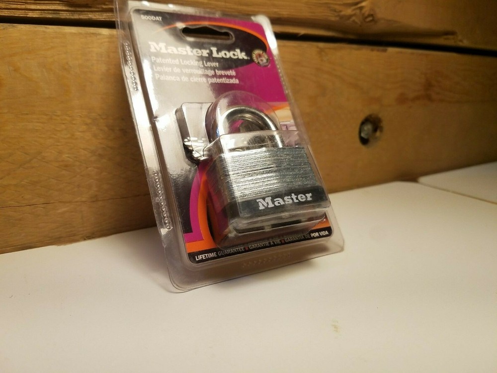 New Master Lock Padlock Laminated Steel w/ Keys