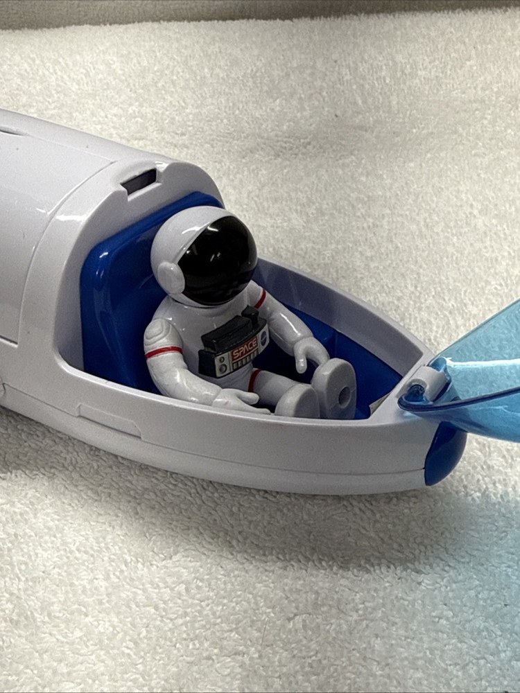 9” Space Shuttle Ship, Pilot, Lighted Engines Sound, By Play Mind, Works