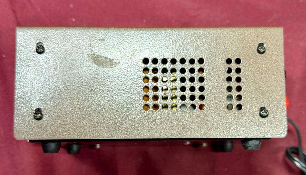 Realistic Mini 23 CB Transceiver and Power Supply - Working