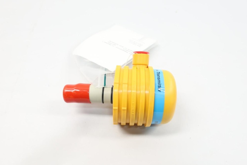 Omega FP-5800 Flow Transmitter