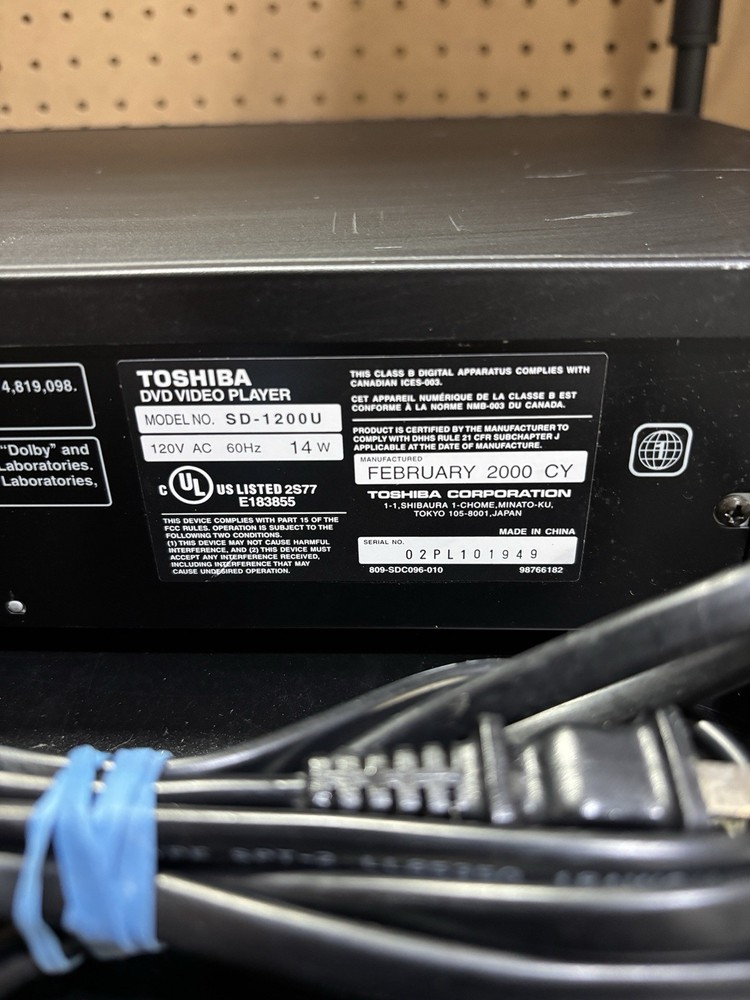 Toshiba SD‑1200U DVD Player powers on but untested