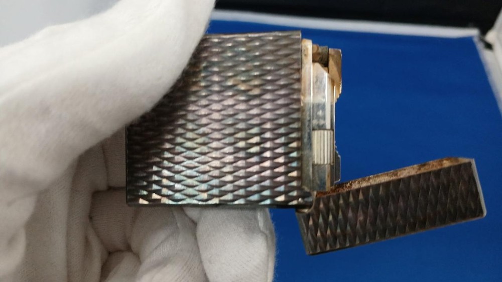 Dupont Diamond Pattern Gas Lighter Used