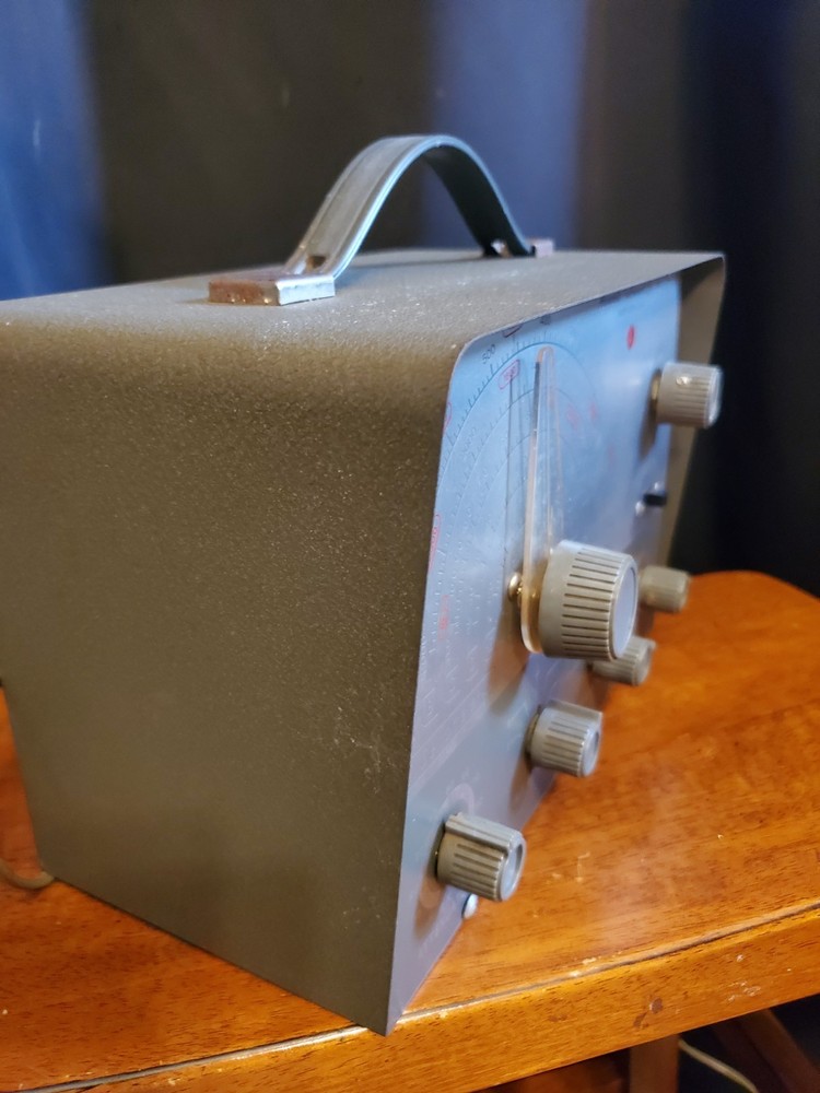 GENOMETER MODEL 156 VOLTMETER