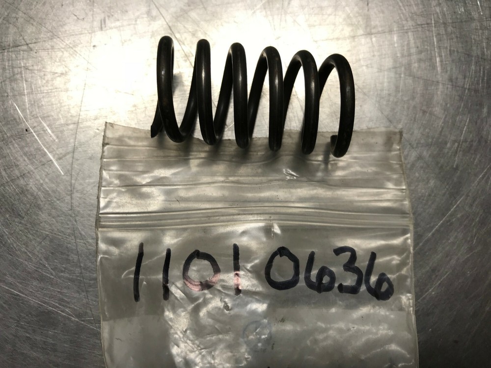 11010636 GENUINE Volvo SPRING VOE11010636