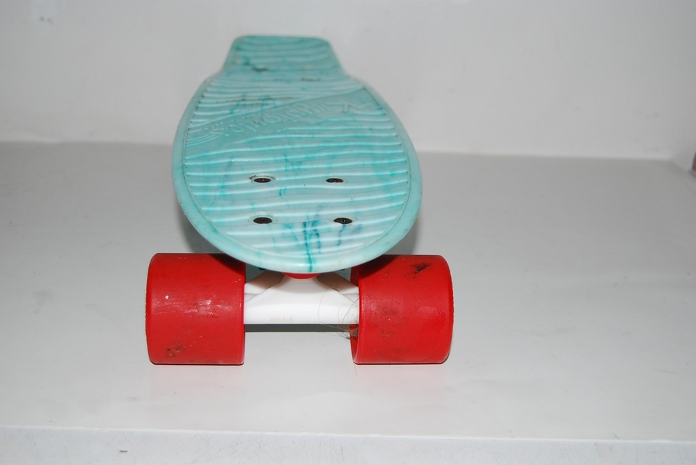 Kryptonics Torpedo 22.5" - Blue Skateboarding Red Wheels