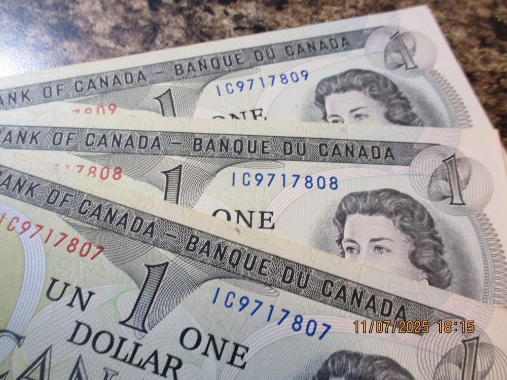 1973 (3) CONSECUTIVE CANADA $1 DOLLAR NOTES CU 807-809