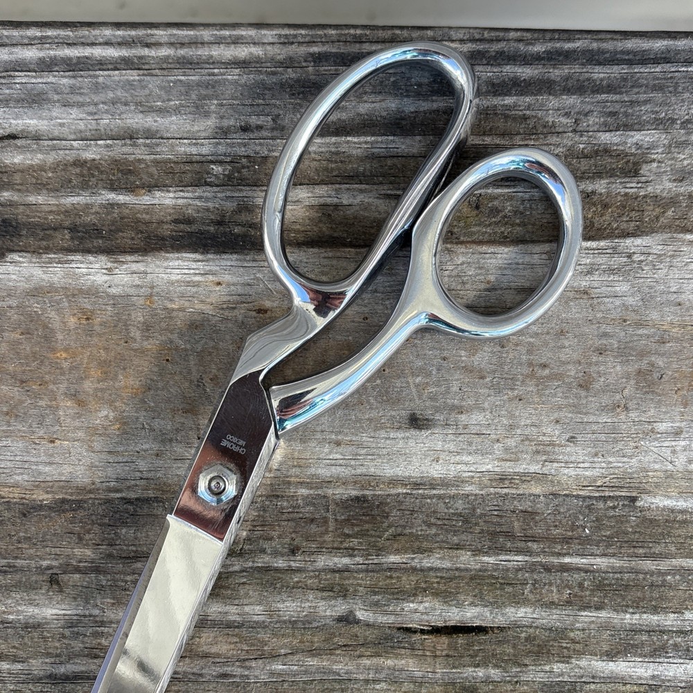 Gingher Dressmaker's Shears W Protective Sheath ~ Very Sharp