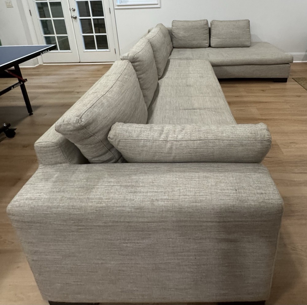 Large Two-Piece Gray Sofa – Excellent Condition Spacious and super comfortable