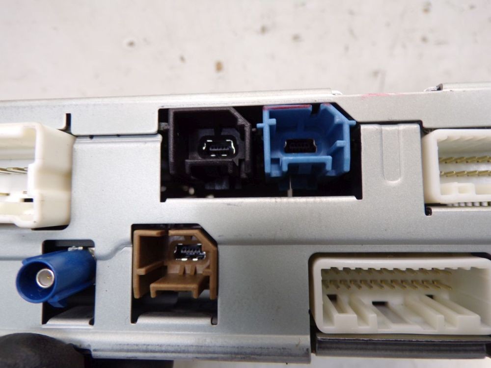Radio/Navigation System - Combination Code Not Available! Fits for Renault