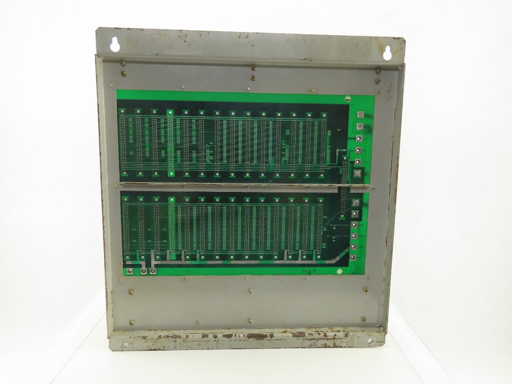 Mitsubishi MELDAS-YM2 PLC Chassis Control Frame Unit