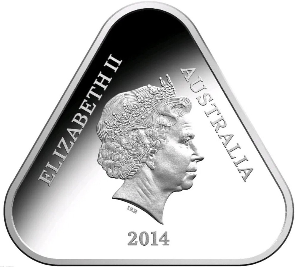 2014 $5 ANZAC Day LEST WE FORGET Triangular 22.23 Grams Silver Proof Coin.
