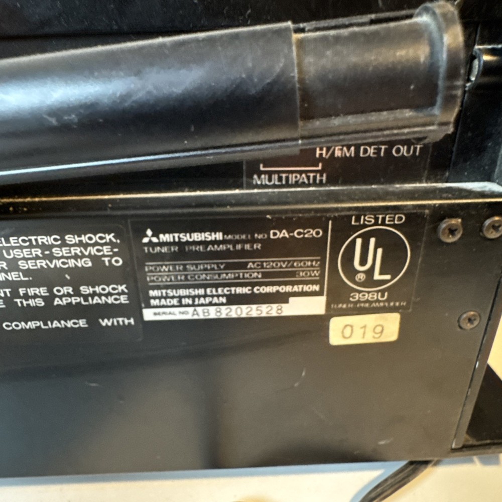 MITSUBISHI DA-C20 Preamp + Tuner + MM & MC Phono