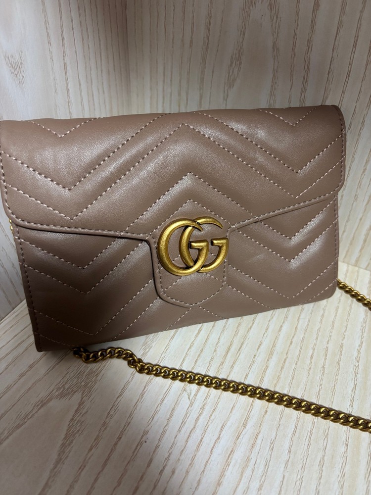 Gucci makeup bag