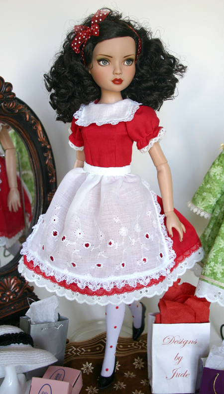 Pretty Dresses Doll Clothes Sewing Pattern Ellowyne Wilde Tonner