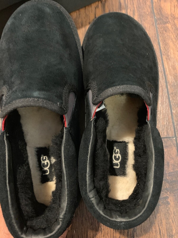 ugg slippers Saize 7 For Men