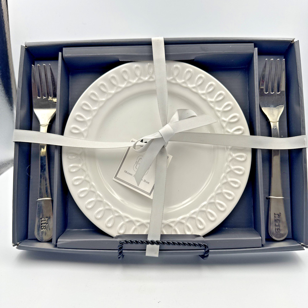 New Traditional Wedding Reception Mr. & Mrs. Cake Plate Silverware