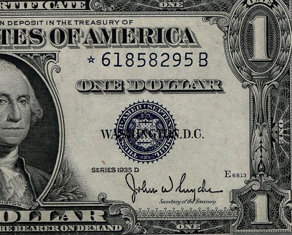 1935D WIDE $1 Silver Certificate STAR Replacement Note *61858295B Uncirculated