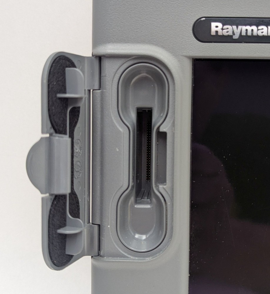 Raymarine C80 Marine Radar GPS Chartplotter 8.4" MFD Display Updated v5.16