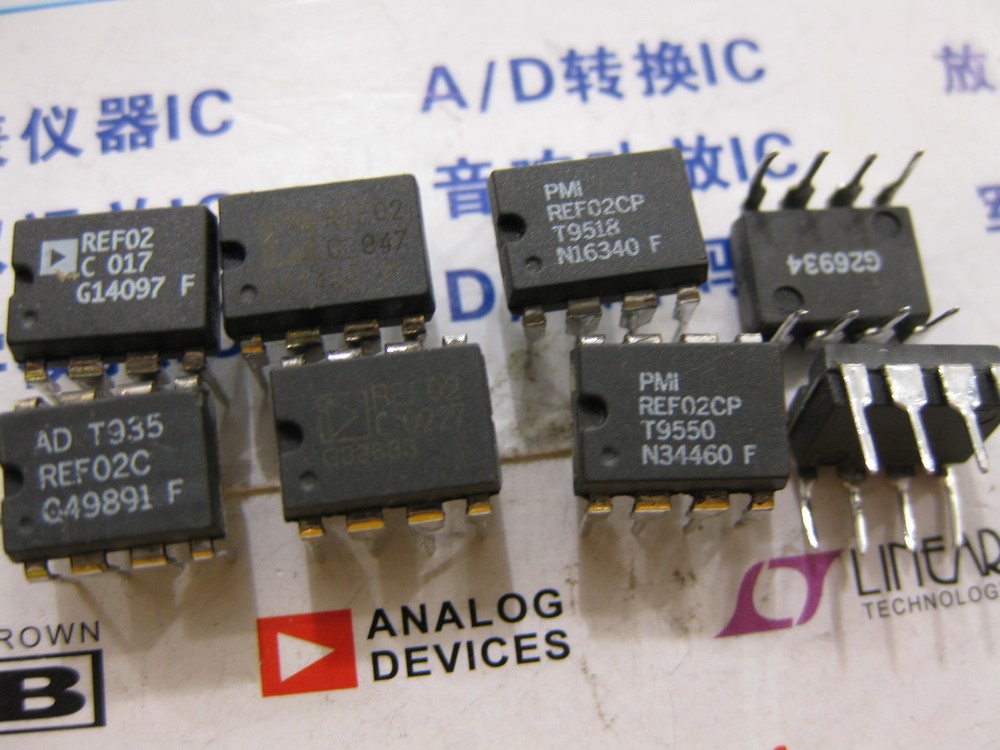 2X REF02CP  5V Precision Voltage Reference/Temperature Trangsducer  REF02