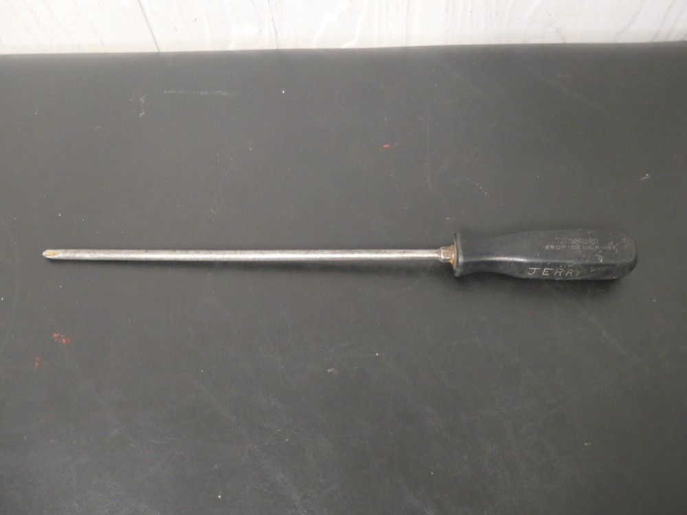 SNAP ON SSDP102 #2 PHILLIPS BLACK HANDLE 9.5 LONG SHAFT SCREWDRIVER