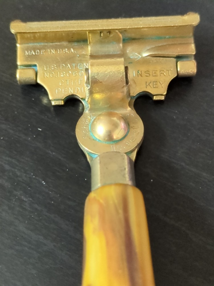 Schick Injector Single Edge Safety Razor -bakelite Handle