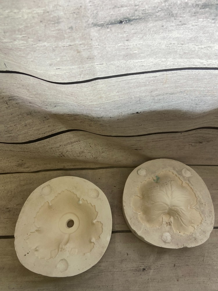 Vintage Unbranded Ceramic Casting Mold Single Leaf