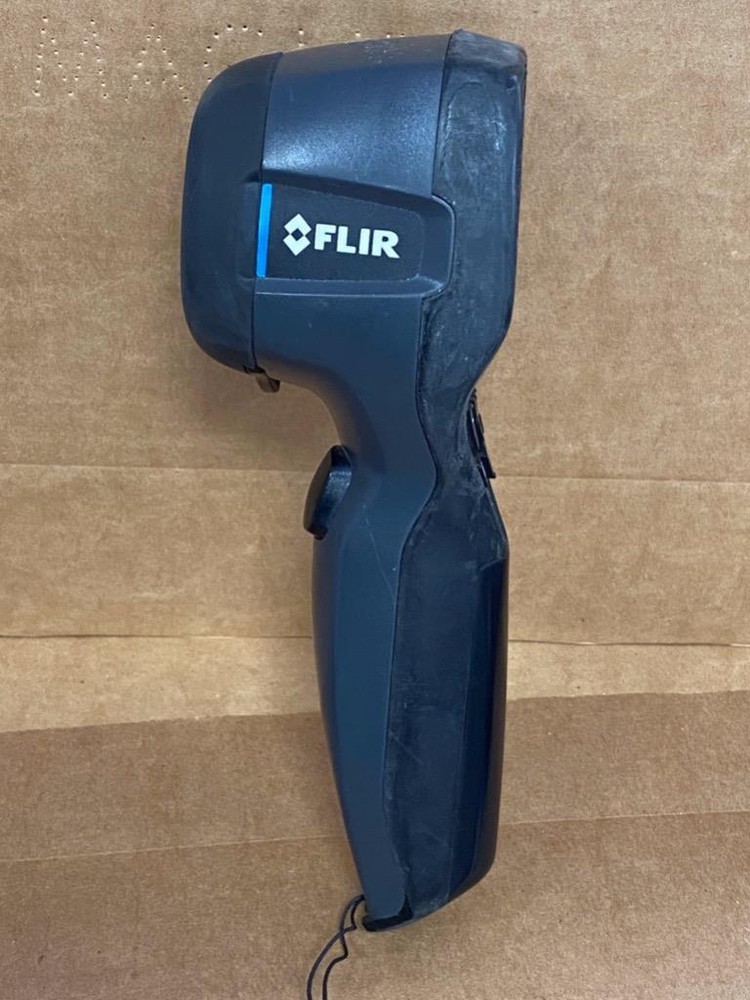 FLIR i3 THERMAL IMAGING CAMERA- USED.