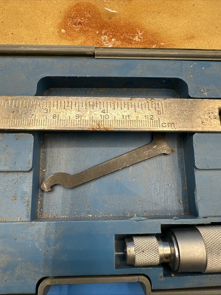 MICROMETER - 0-1" x .001 Outside Micrometer Set With Other Tools Box Square