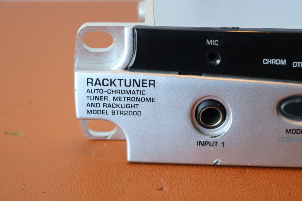 Behringer BTR2000 2-Channel High Performance Racktuner
