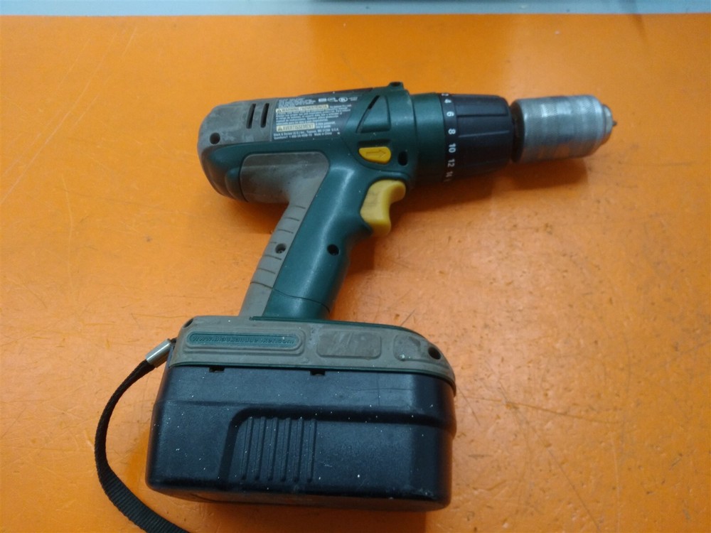 ⭐️⭐️⭐️⭐️⭐️Black & Decker Quantum Pro Drill QP1800 w Battery