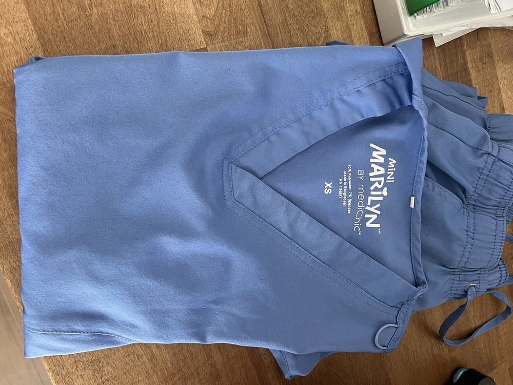 Mini Marlyn Ceil Blue Scrub Set XS