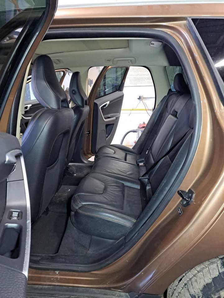 2010 Xc60 Jack Sku#4403679