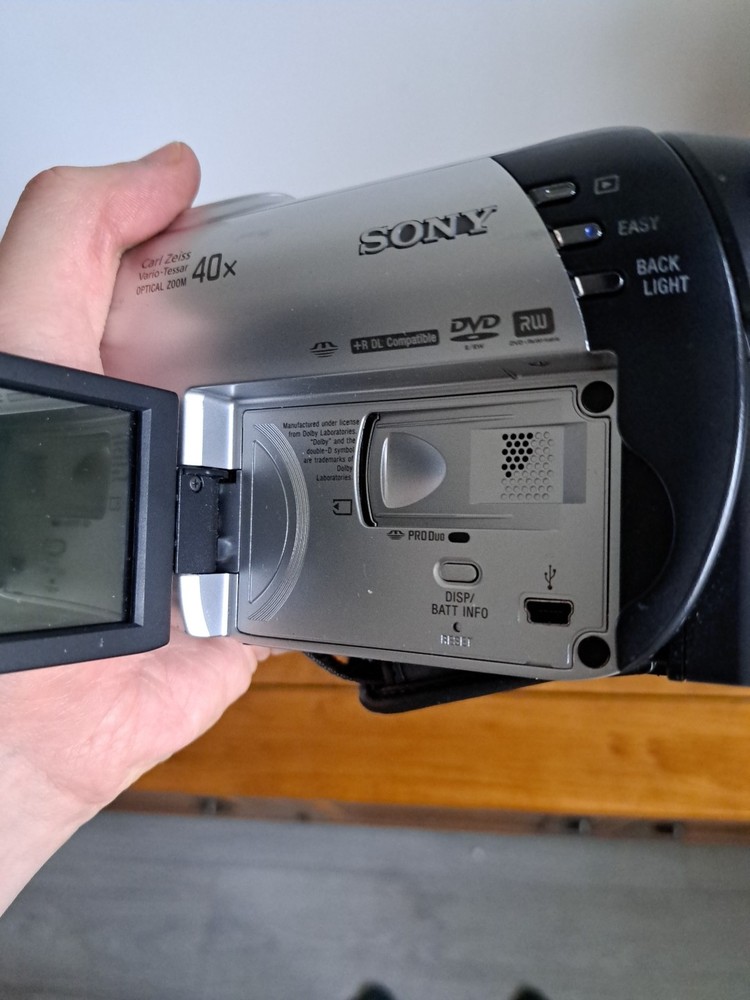 Sony Handycam DCR-DVD109 Handheld