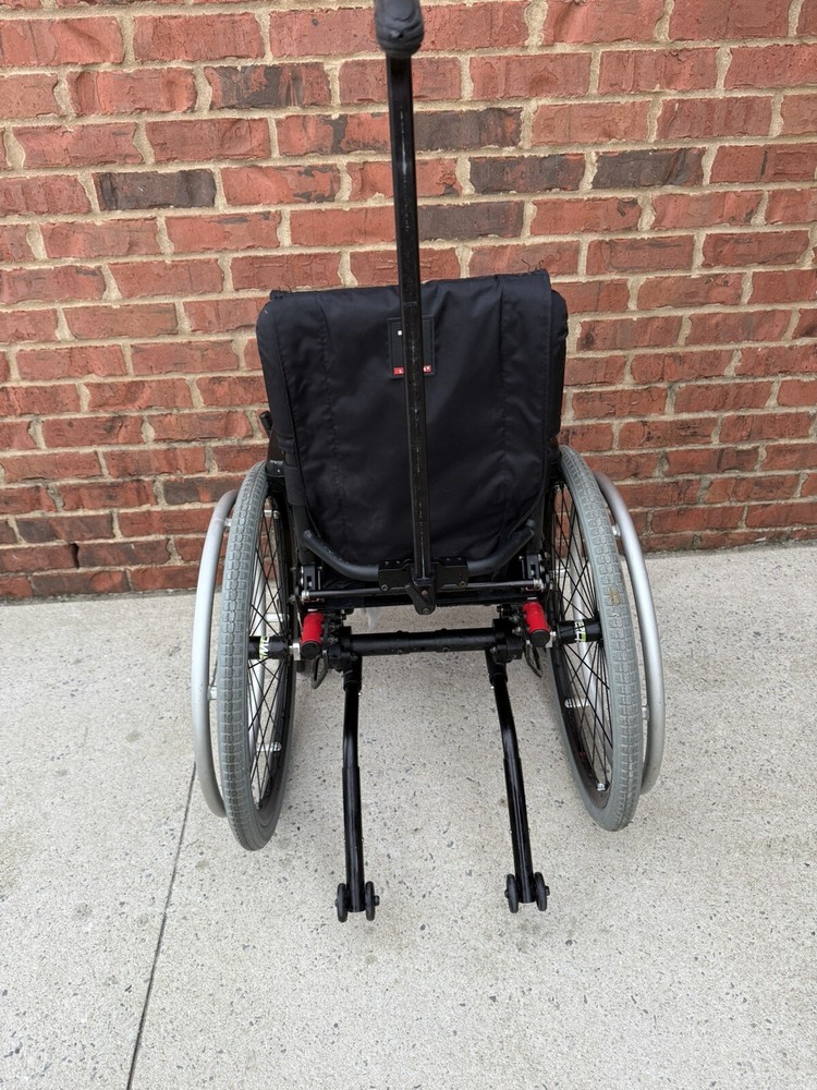 TiLite TWIST Pediatric Wheelchair
