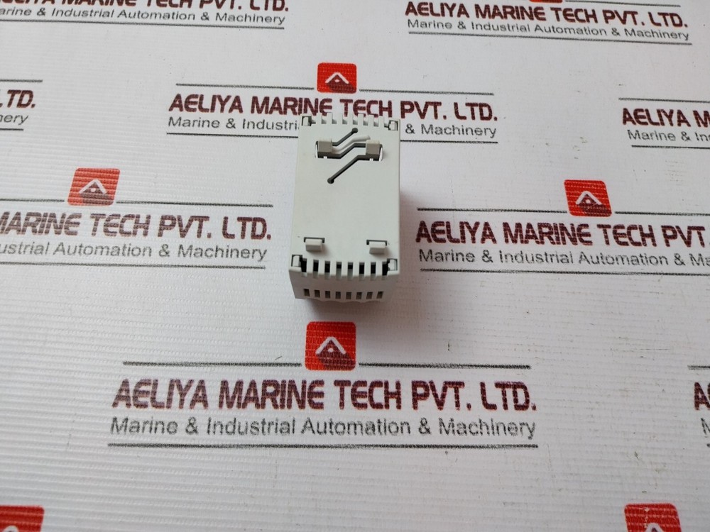 RTBSS-112.211/04 Thermostat 100…250V~