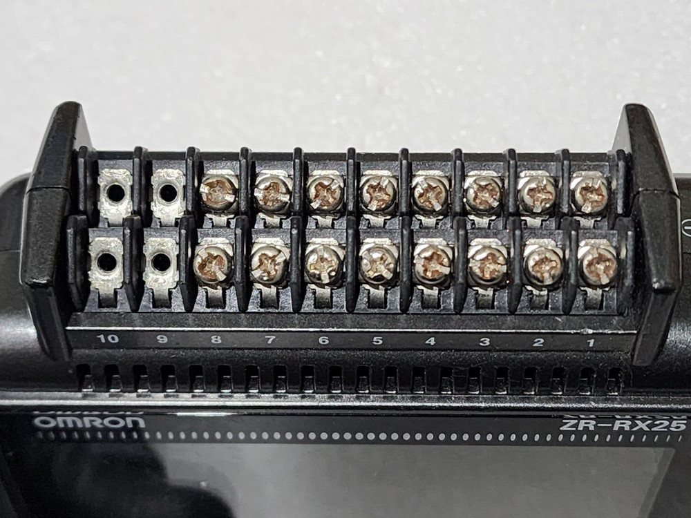 OMRON ZR-RX25 PORTABLE MULTI LOGGER