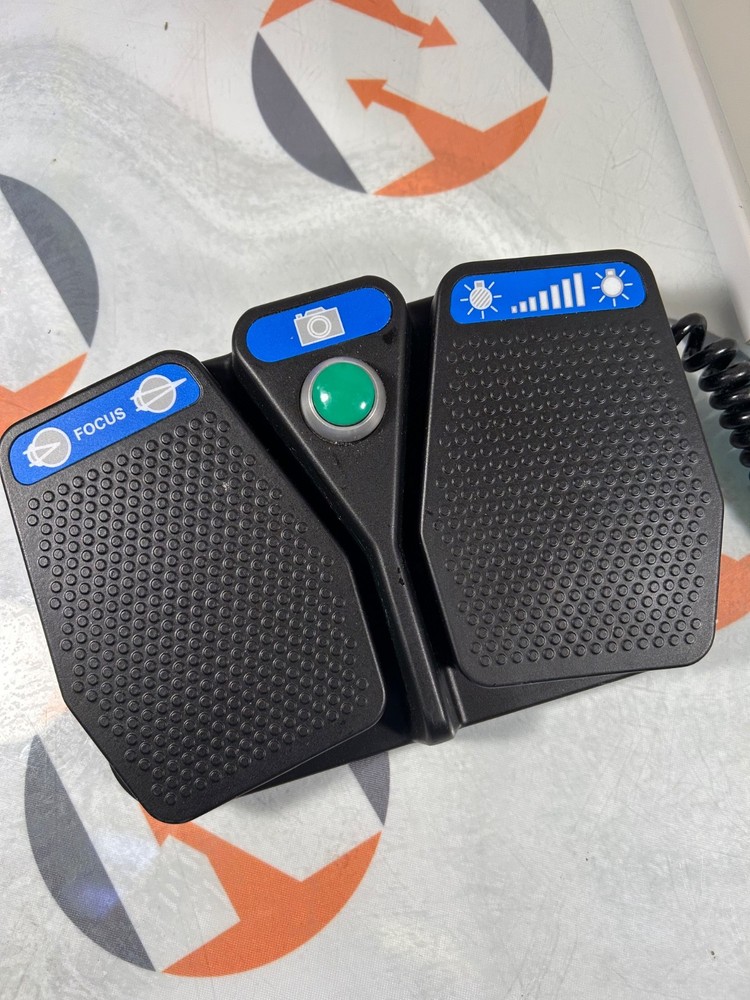 Clarity Retcam Shuttle Light Source and Footswitch