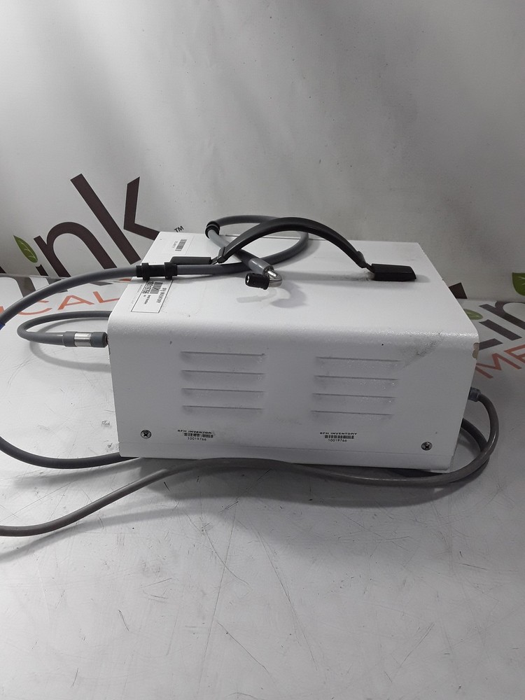 Specialties of Surgery Inc XLS-300 Light Source