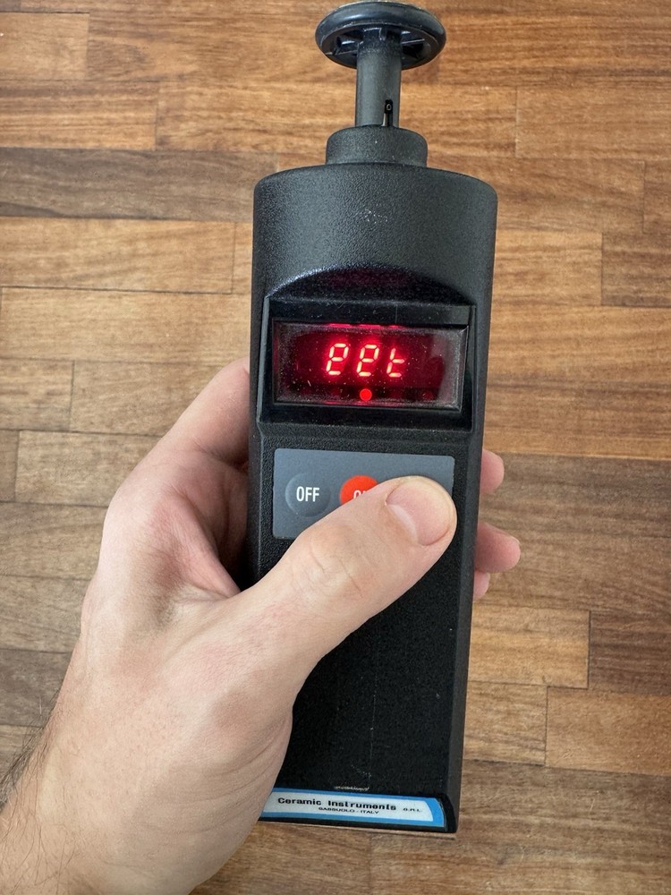 Digital Portable Electronic Speedometer