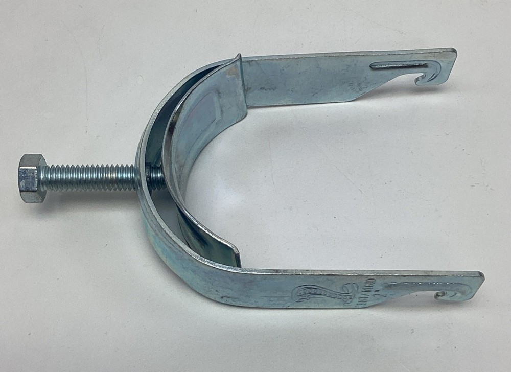 Thomas & Betts CPC200 2" One-Piece Cable and Pipe Clamp EMT/ RIGID Cobra 4-Pack