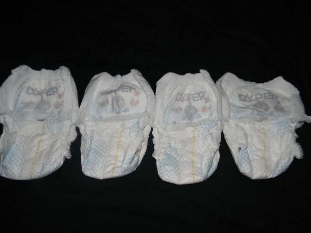 4 sample Smurftastic training pants 4T-5T over 38. Lbs.