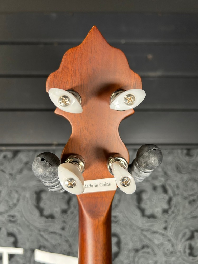 Saga SS-10 Traditional 5-String Open-Back Banjo