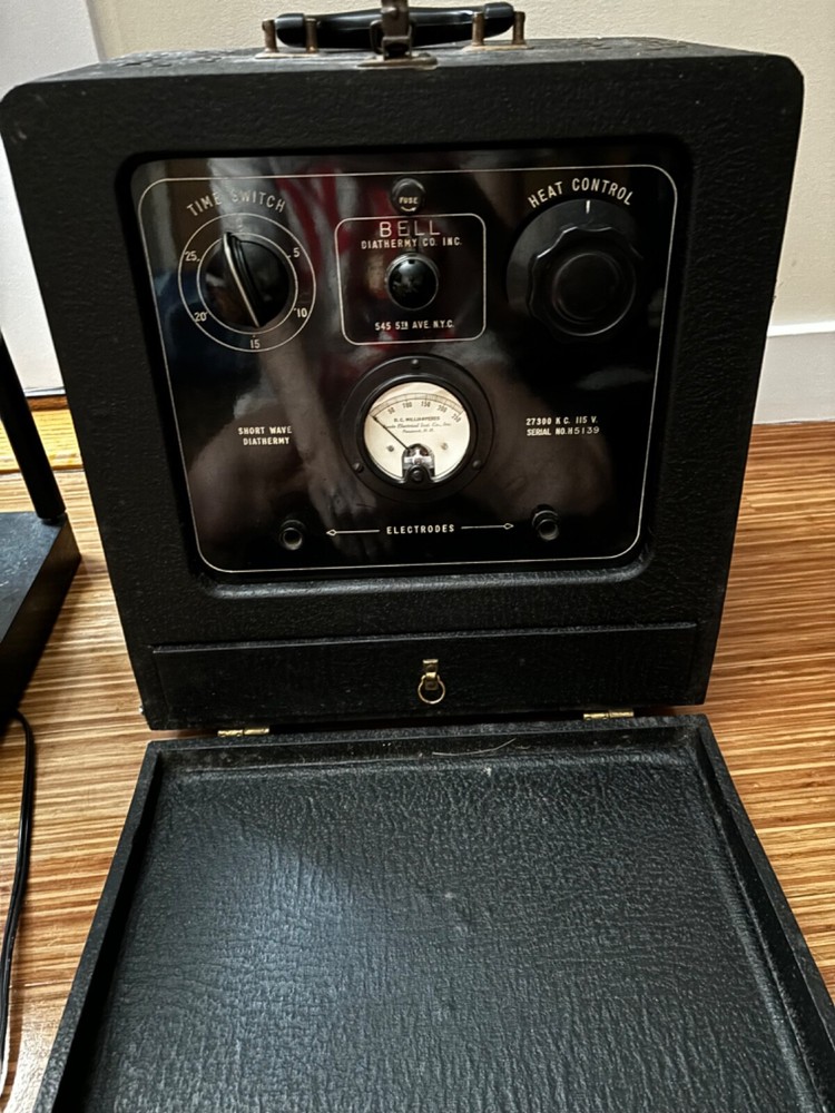 antique electric shock therapy machine