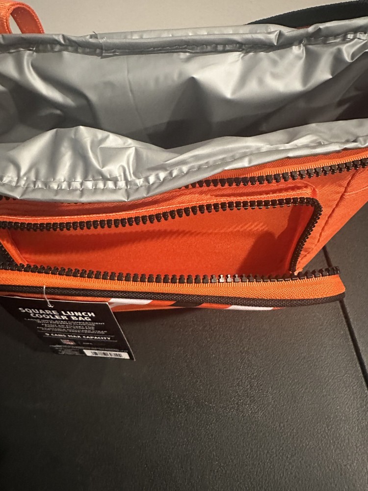 NWT IGLOO Cincinnati Bengals Square Lined 4-Pack Cooler