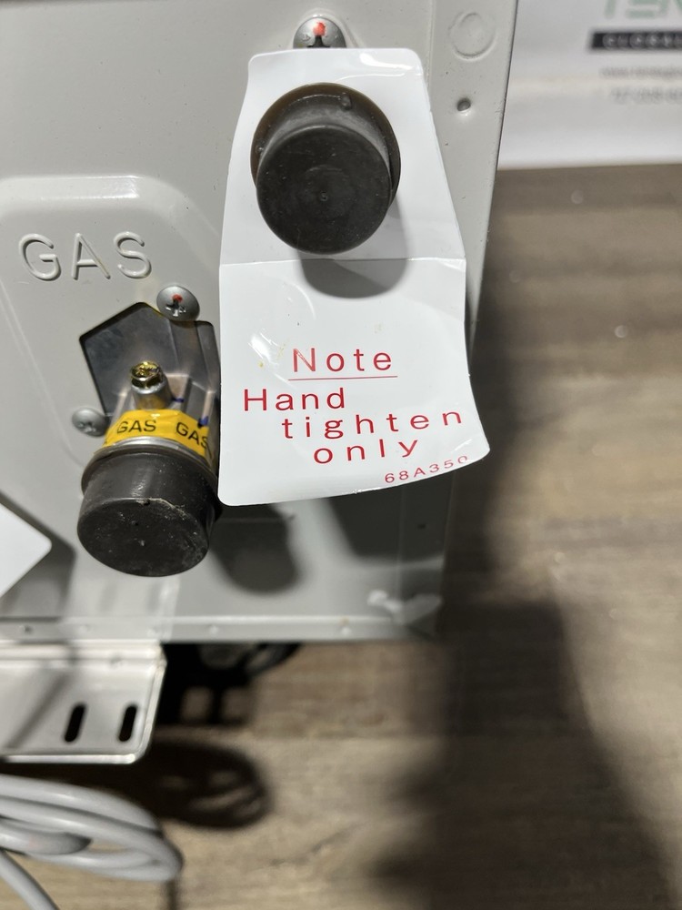 AO Smith Indoor Tankless Water Heater 160k BTU Natural Gas ( B-7 #1697)