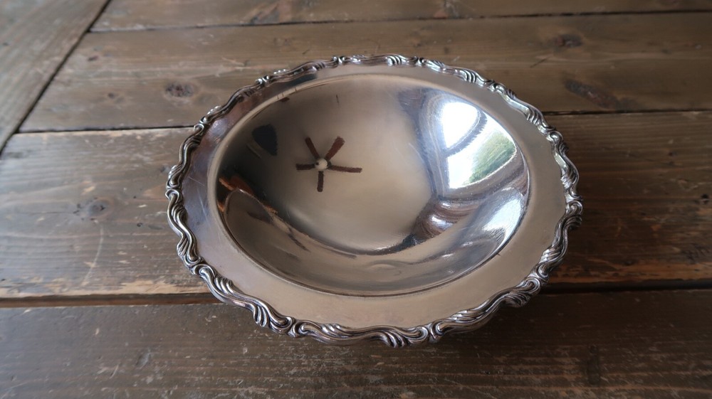 Vintage Oneida Silverplate Footed Bowl 7 5/8"
