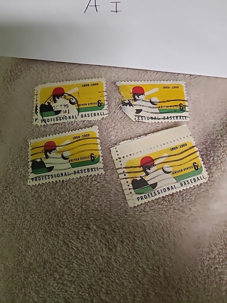 FOUR PROFESSIONAL BASEBALL STAMPS ( ENVELOPE AI)