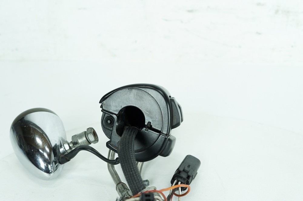 09 Harley Dyna Super Glide Custom OEM Right Engine Start Kill Switches Controls