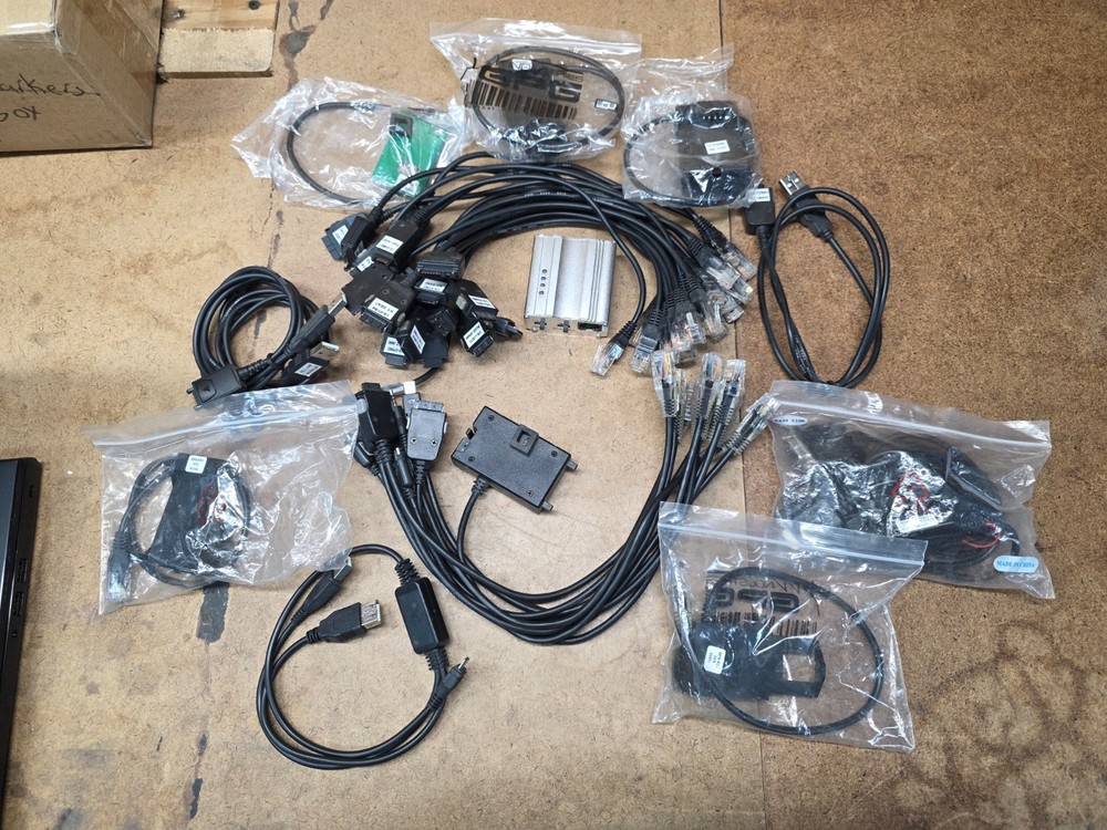 Omni unlock box GSM, CDMA with cables
