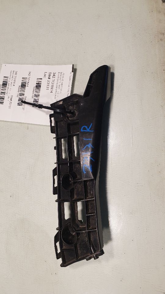PRIUS 2014 RH FRONT BUMP BRACKET